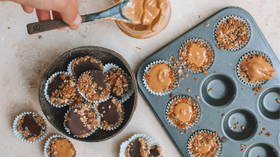 Peanut Butter Granola Cups