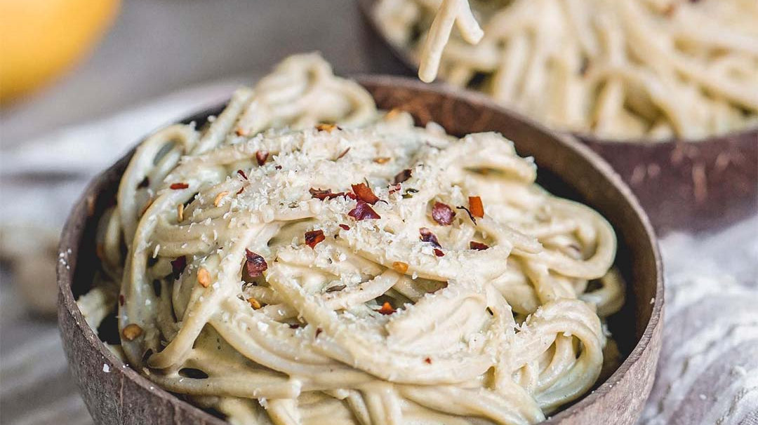 Spaghetti with Creamy Zucchini Sauce
