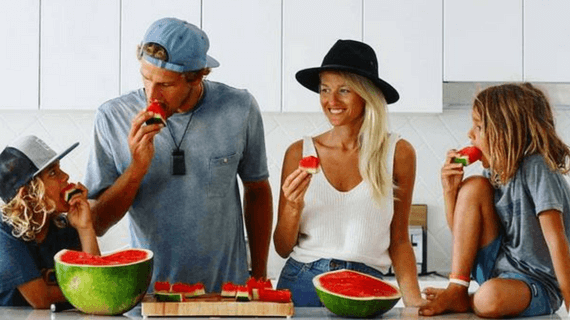 Sophie Steevens- Raw and Free