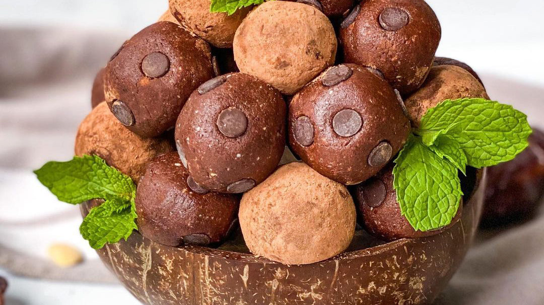Mint Chocolate Protein Bliss Balls