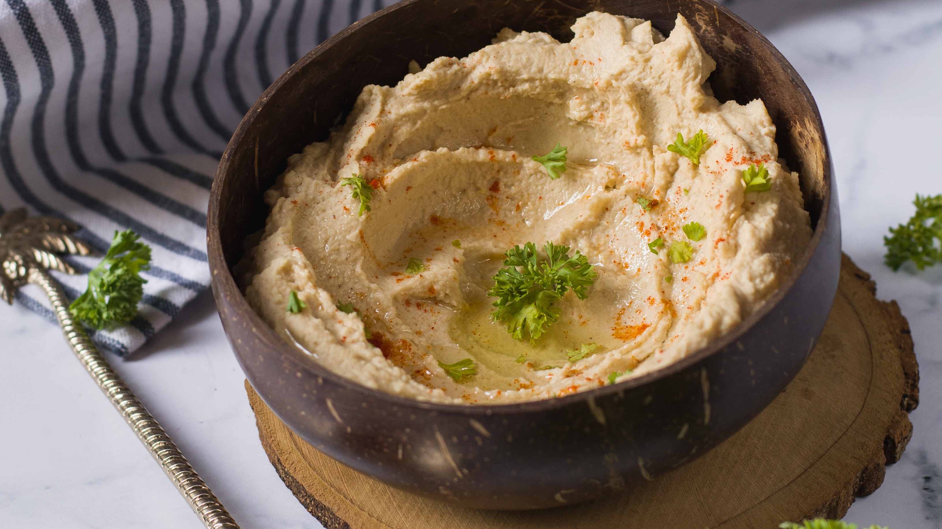The Best Homemade Hummus