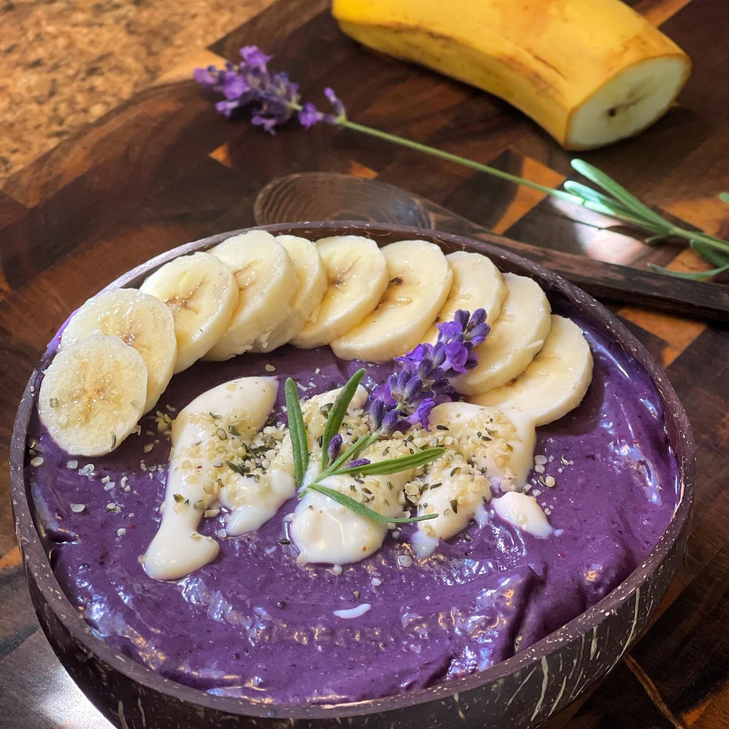 Blackberry Smoothie Bowl