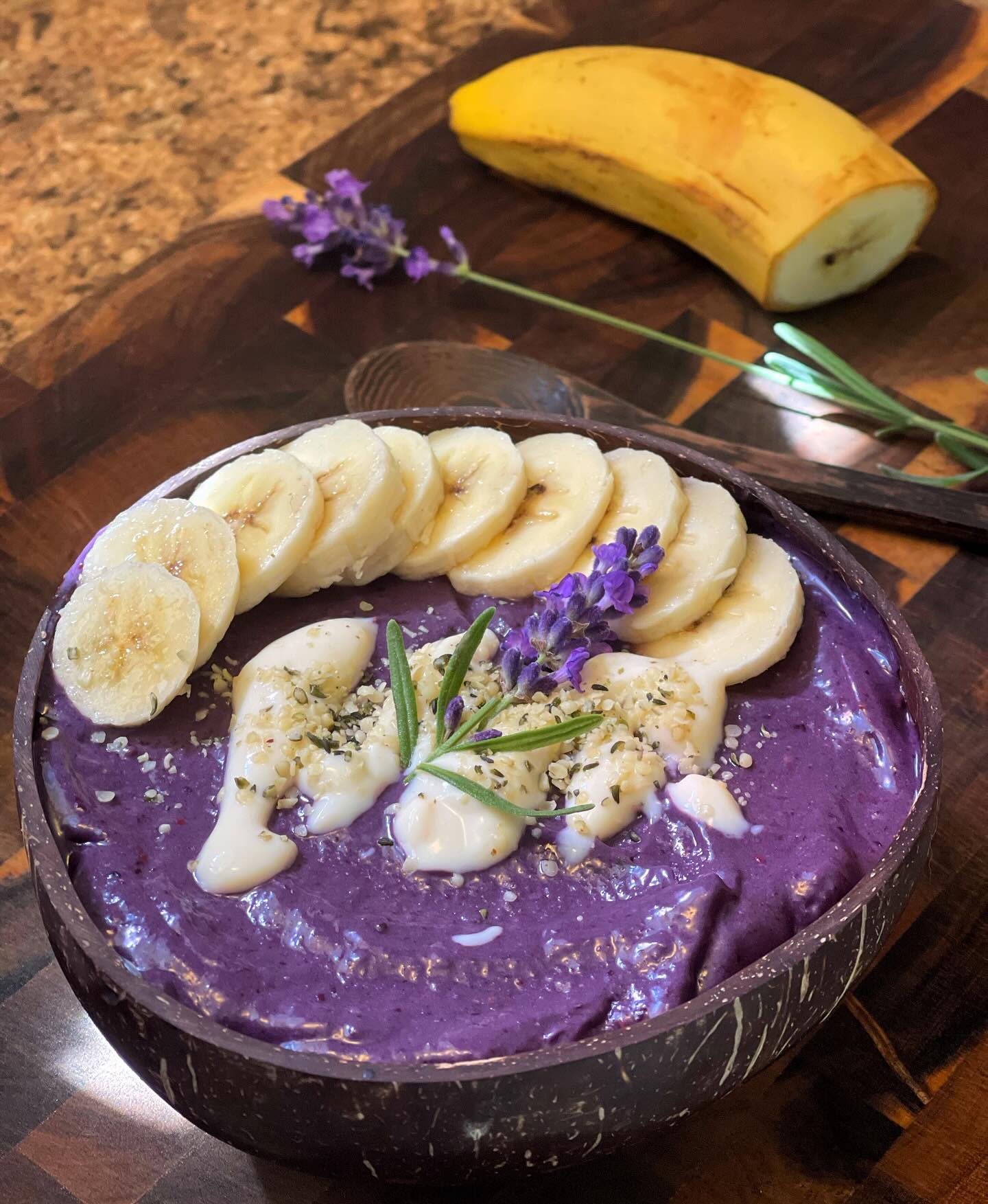 Blackberry Smoothie Bowl