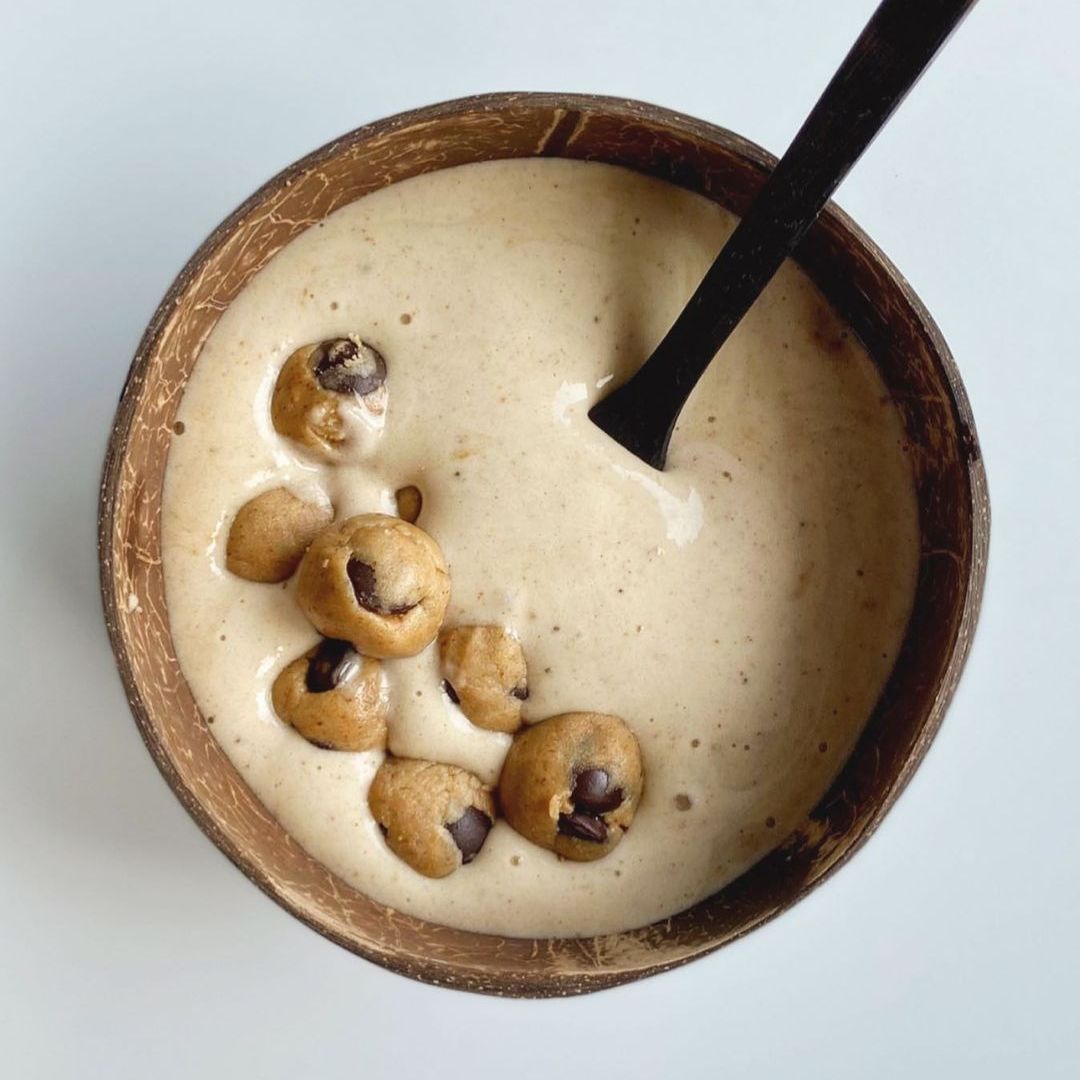 Smoothies and Breakfast Bowls Coconut Bowls