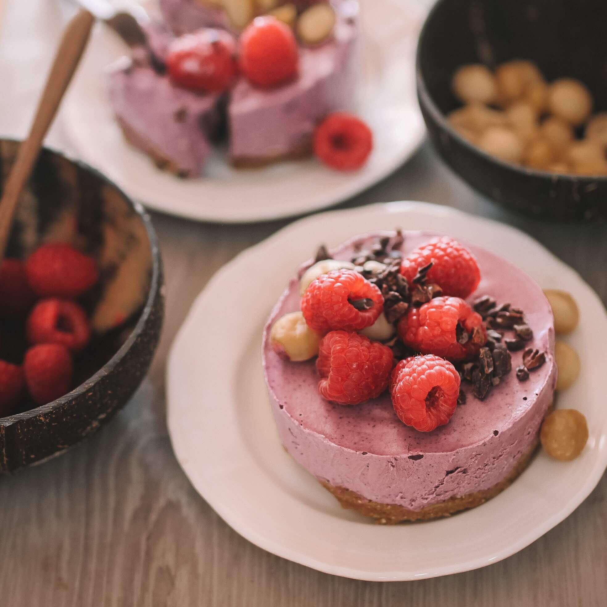 Vegan Frozen Berry Yoghurt Cheesecake
